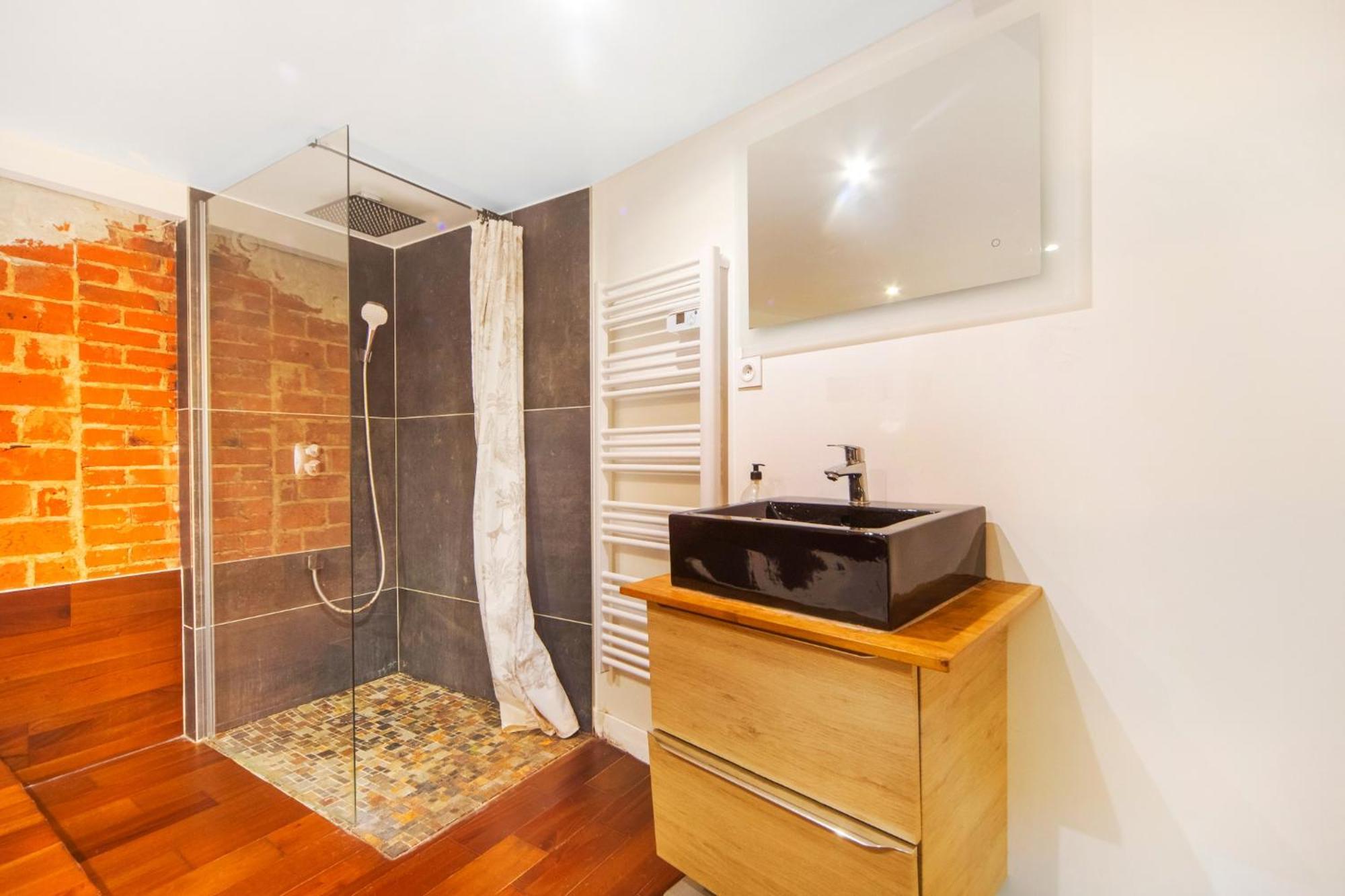 Large Flat Very Close To Montmartre Paris Exterior foto