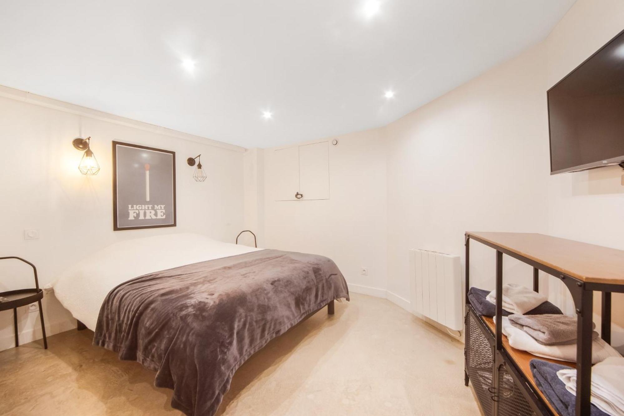 Large Flat Very Close To Montmartre Paris Exterior foto