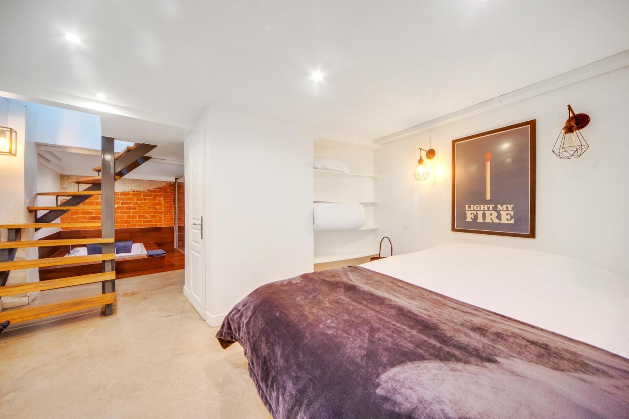 Large Flat Very Close To Montmartre Paris Exterior foto